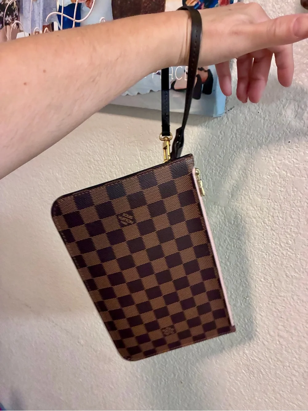 Louis Vuitton excellent used